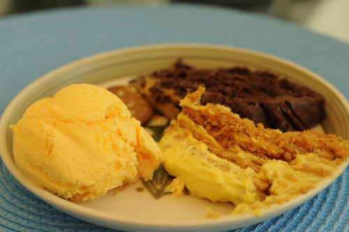 Two cakes and mango ice cream (Wisniewskis)