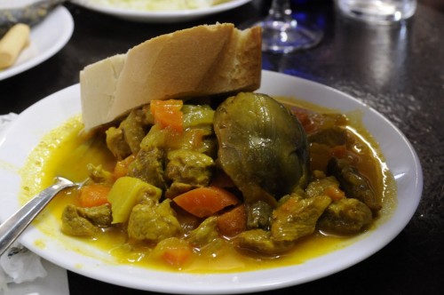 Alcachofa stew (artichokes and pork)